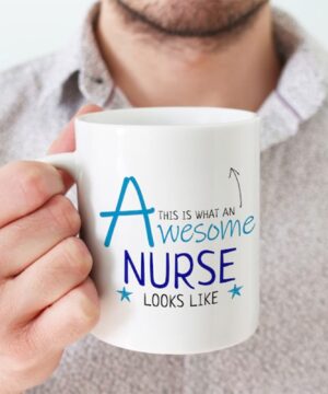 This is what an awesome nurse looks like| funny gift mug