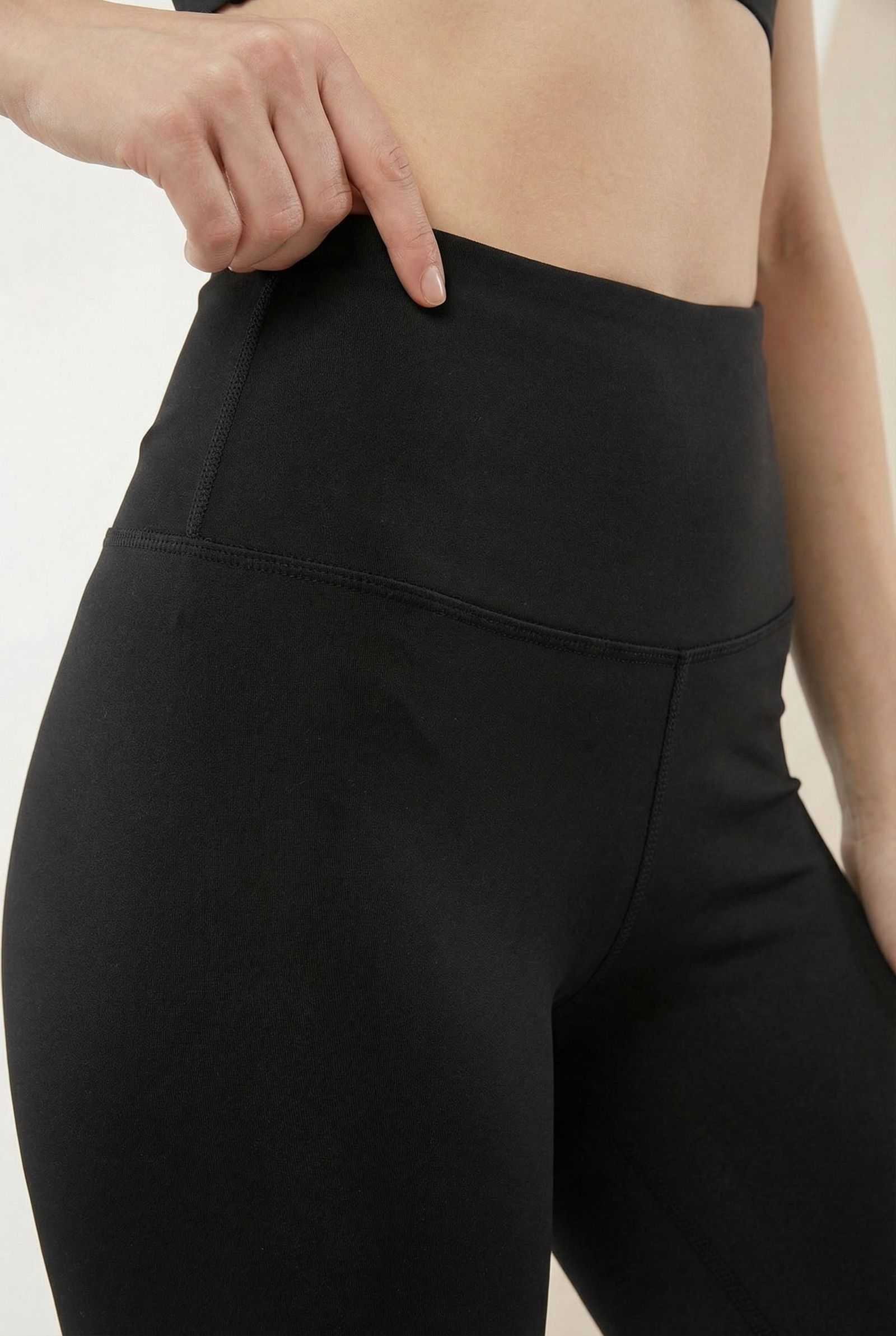 Contour High-Waist Legging in Black, view 3