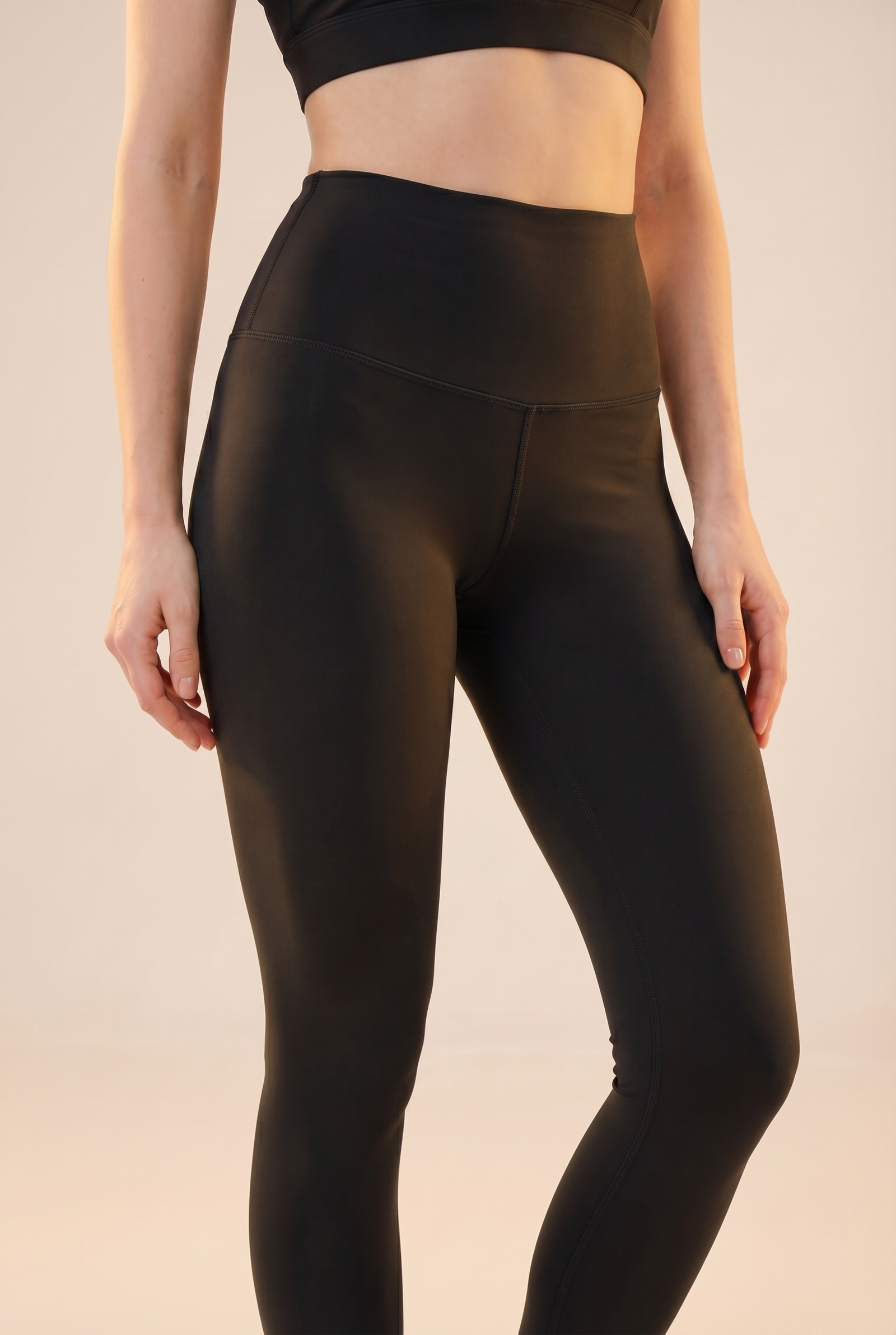 CoreFit High-Waist Legging in Black