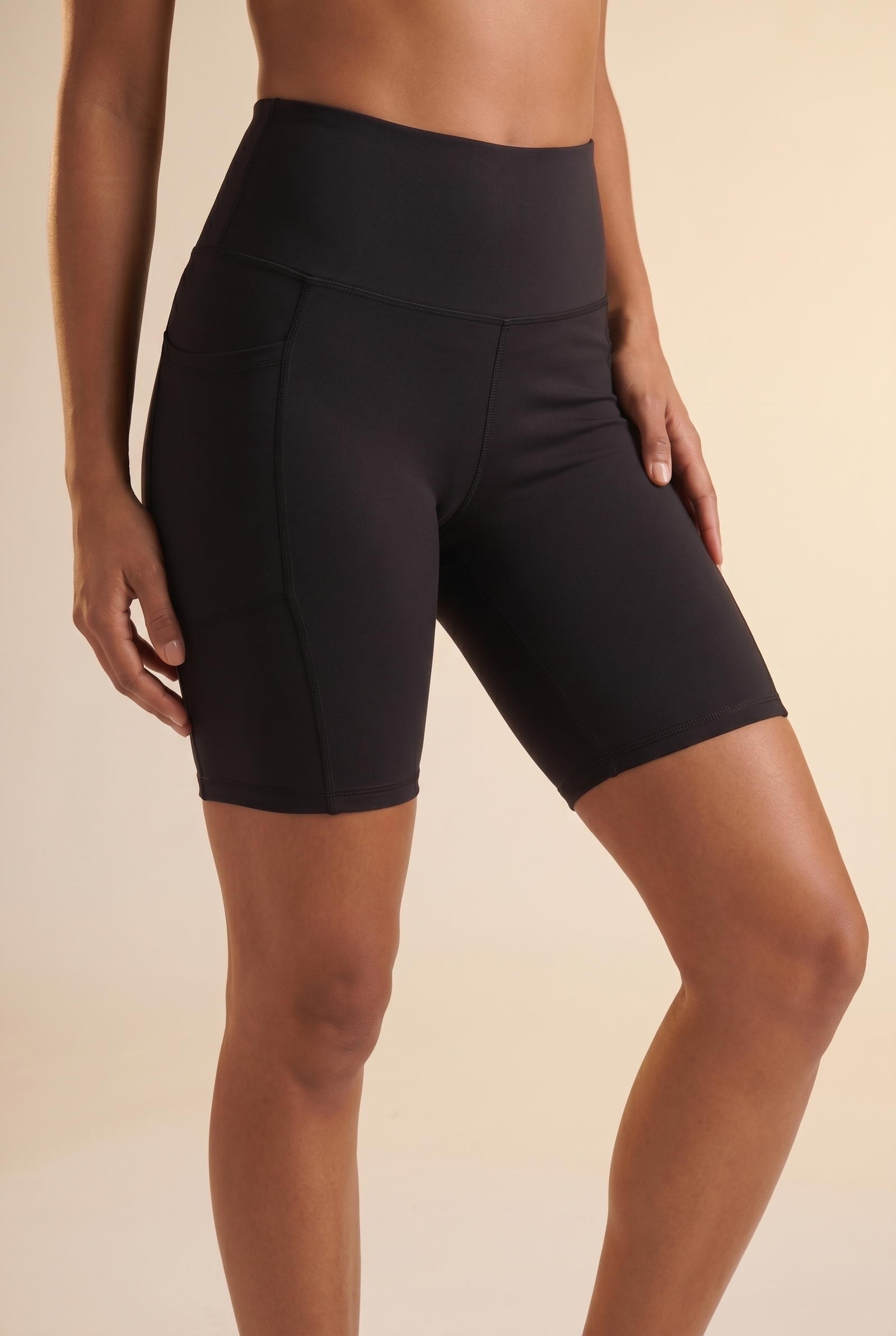 Flex 3-Pocket Bike Shorts in Black
