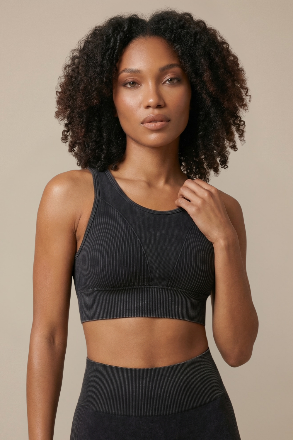 Seamless Melange Sports Bra in Black